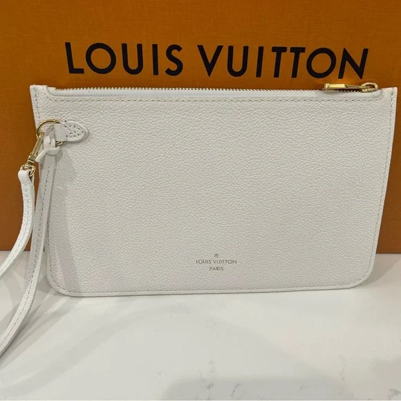 RARE Louis Vuitton White/Olive Monogram Pochette. Have receipt, dust bag/box. - Picture 2 of 4
